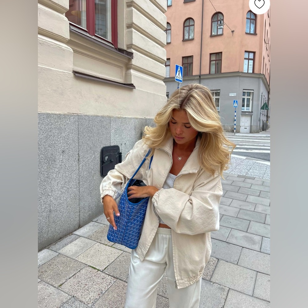 Djerf Avenue on the go Cream Jacket